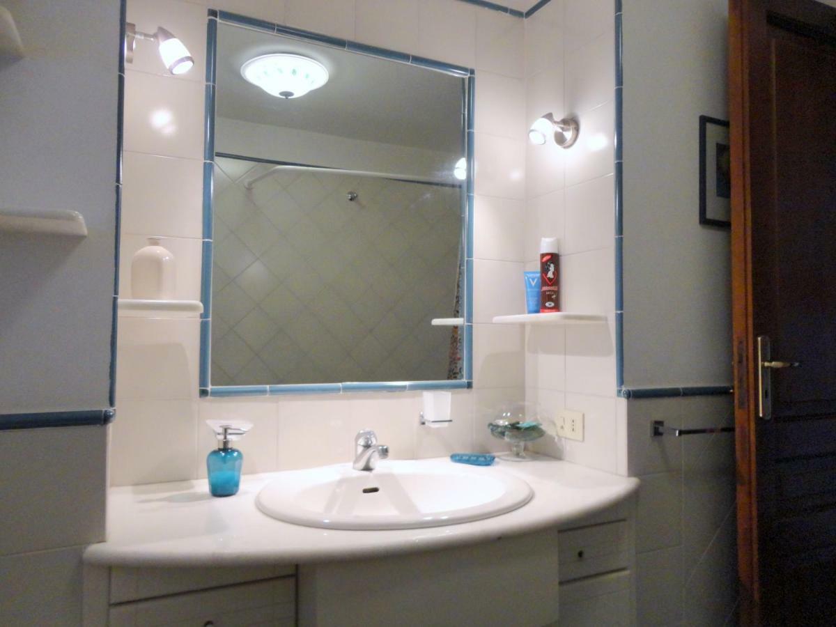 Umberto I Holiday House Napoli Ngoại thất bức ảnh